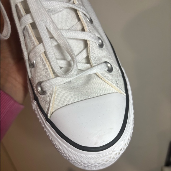 Converse Women’s Chuck Taylor All-Star Platform - Picture 7 of 15